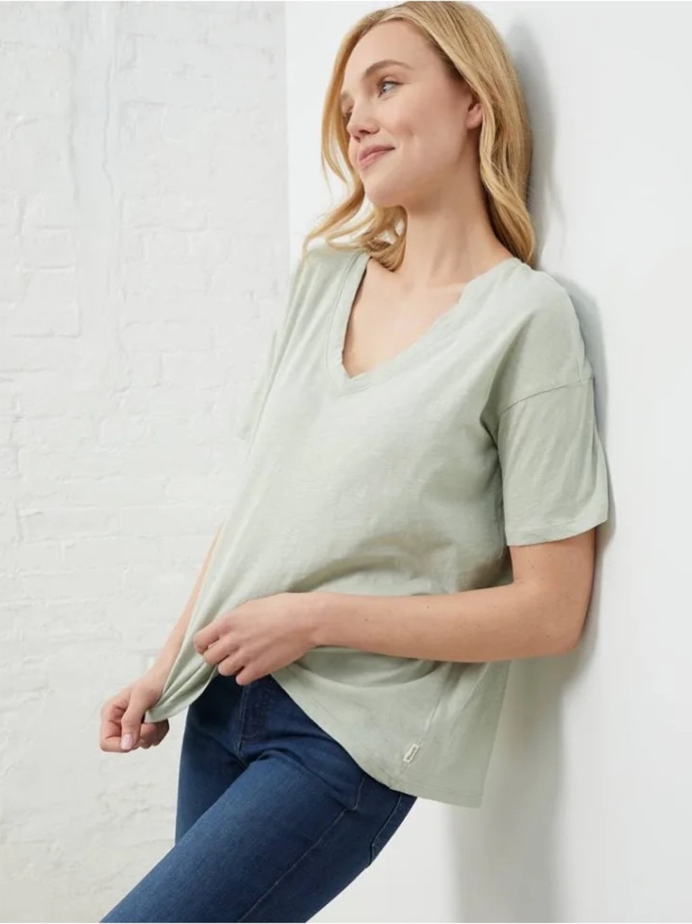 UpWest V-Neck Oversized Tee M NWOT